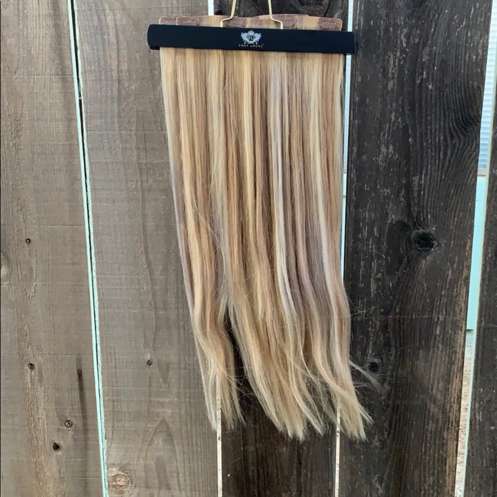 Foxy locks  hair extensions
